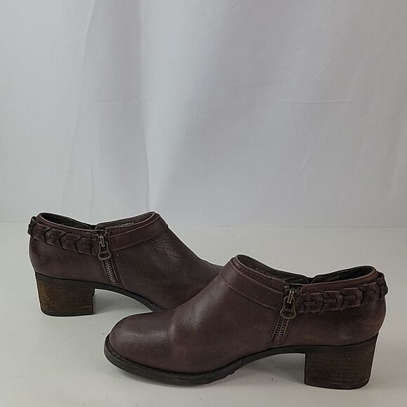 Tara M Ginnie Brown Leather Western O-Ring Ankle Boots - Picture 4 of 15